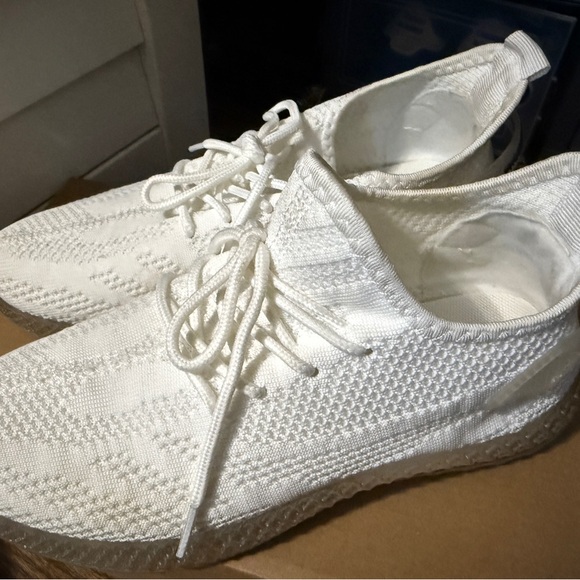 Pony Women's Athletic Shoes in White - Picture 2 of 3